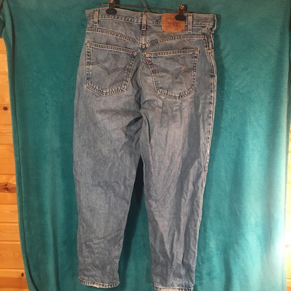 Distressed denim Levi jeans - Picture 5 of 7